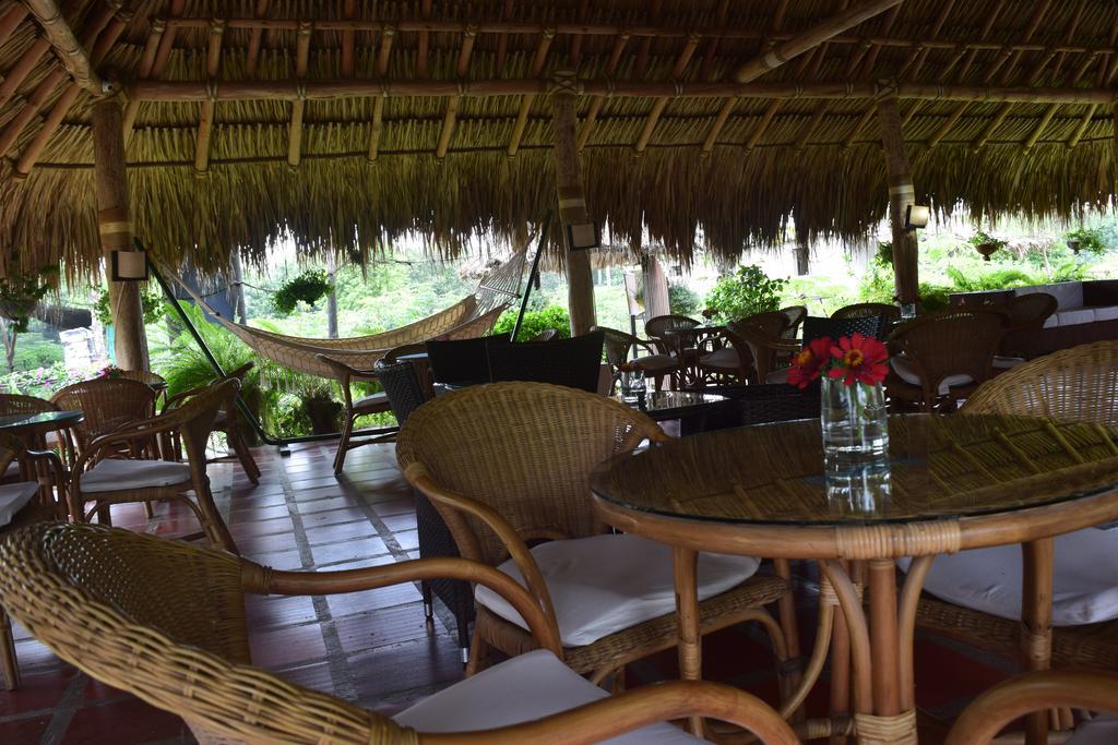 Palomino Breeze Hostal Eksteriør billede