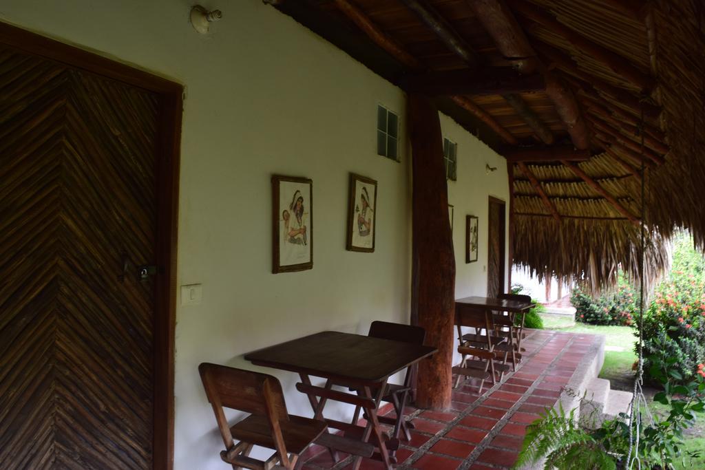 Palomino Breeze Hostal Eksteriør billede
