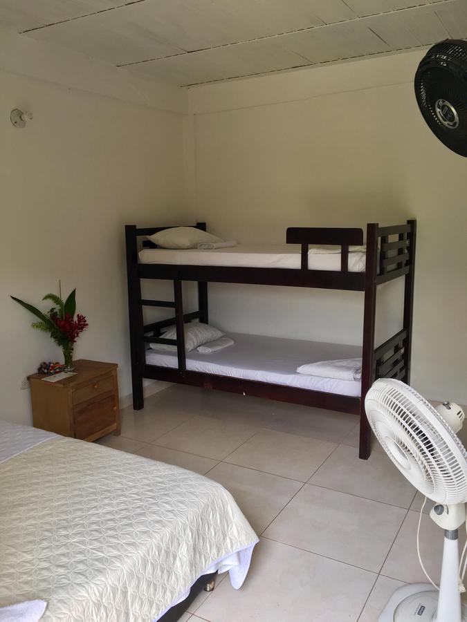 Palomino Breeze Hostal Eksteriør billede